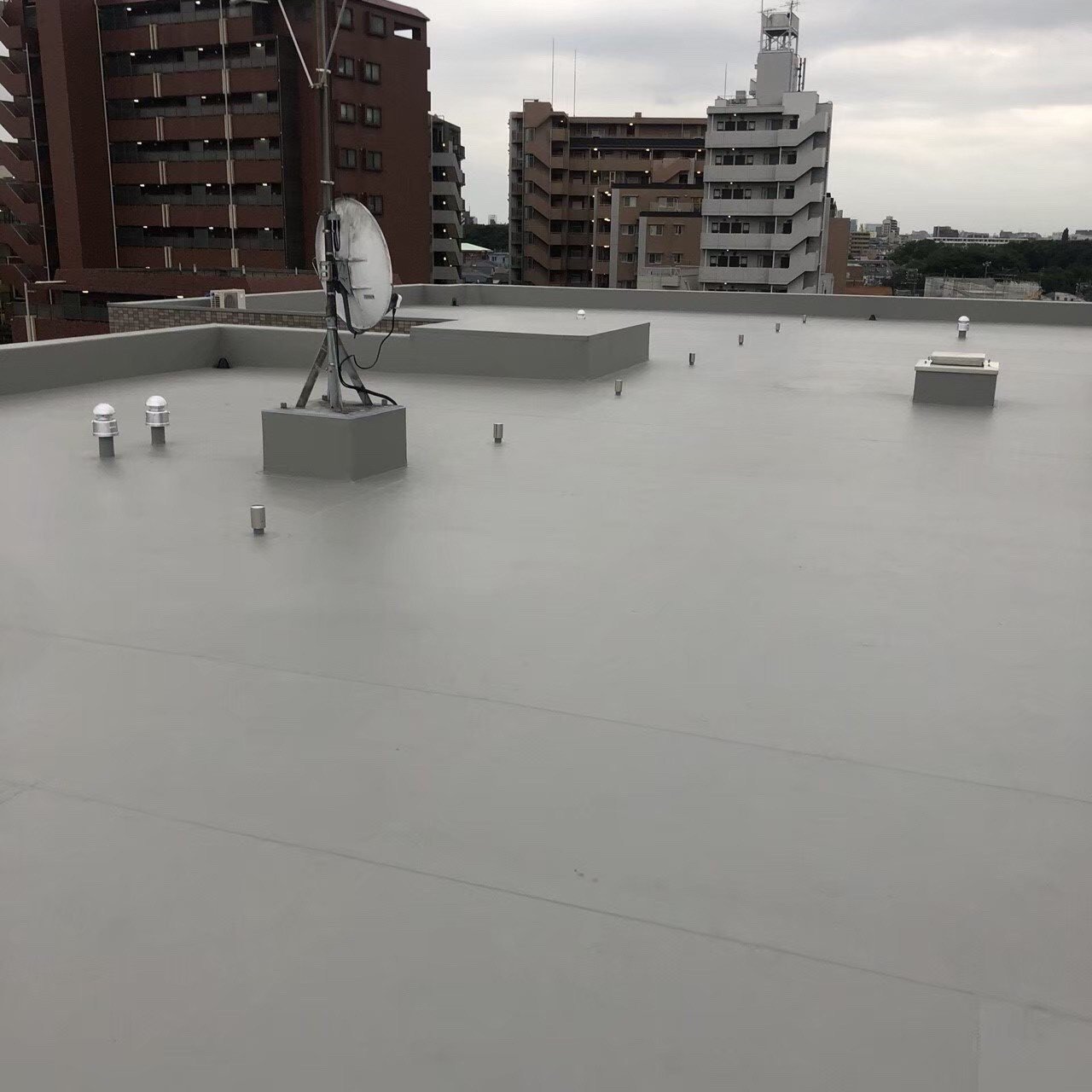 板橋区マンション　塩ビシート防水　機械固定工法