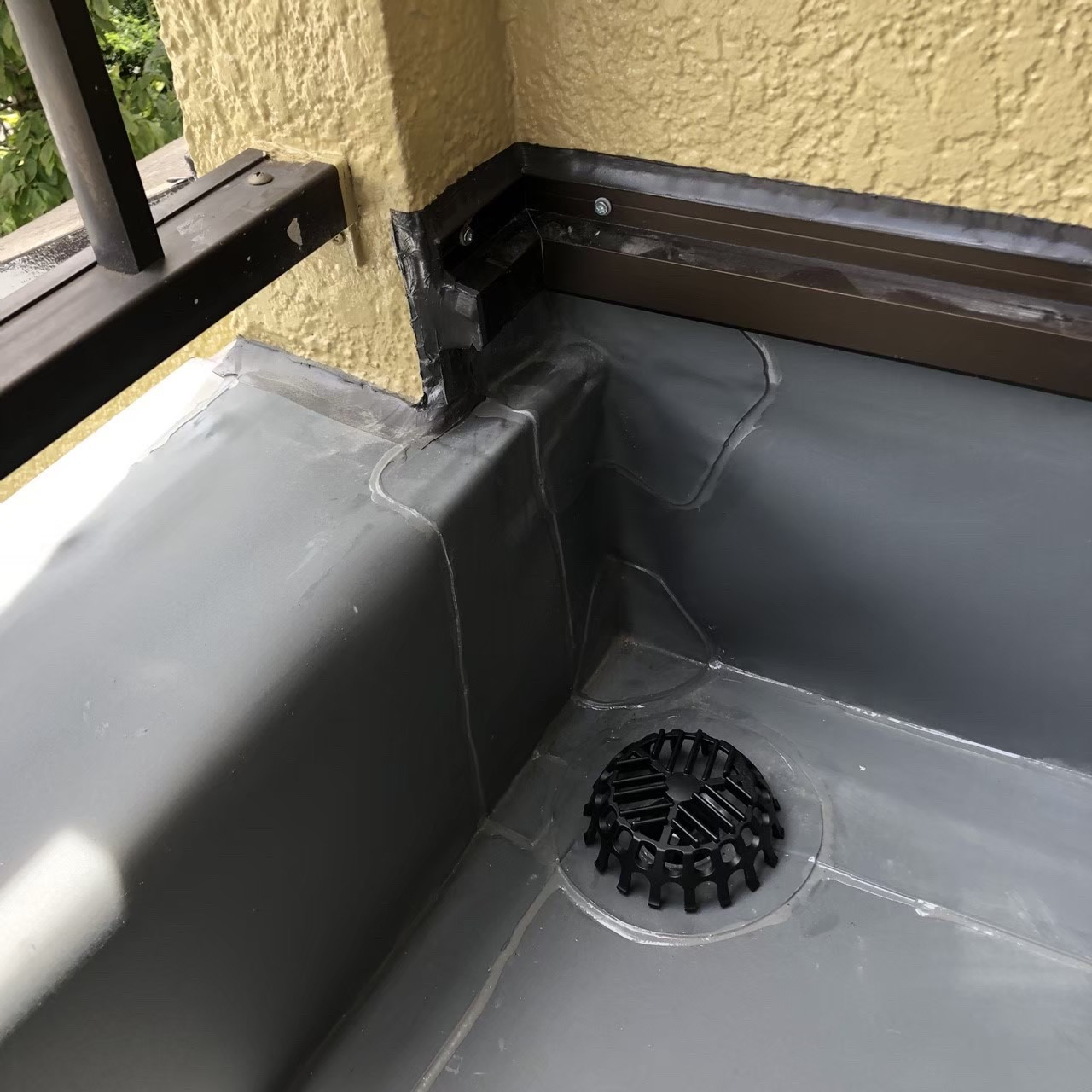 G様邸　塩ビシート防水　機械固定工法