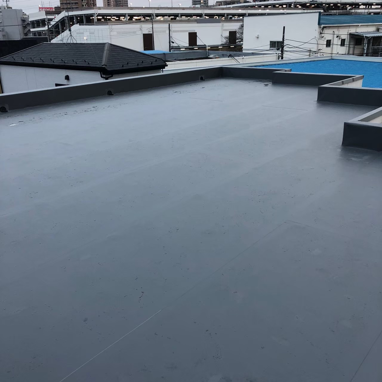 青葉台マンション　塩ビシート防水　機械固定工法