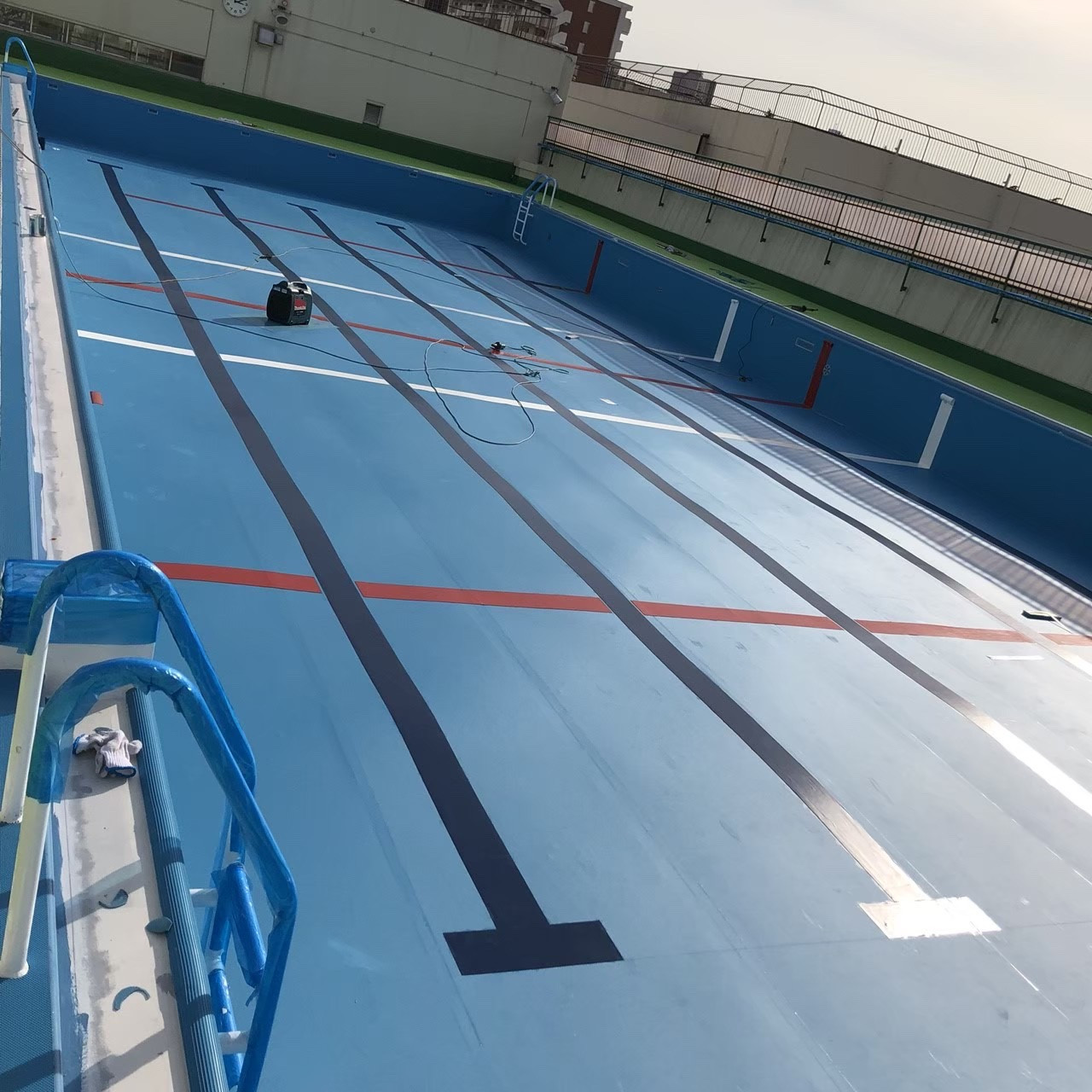 塩ビシート防水　ウレタン防水